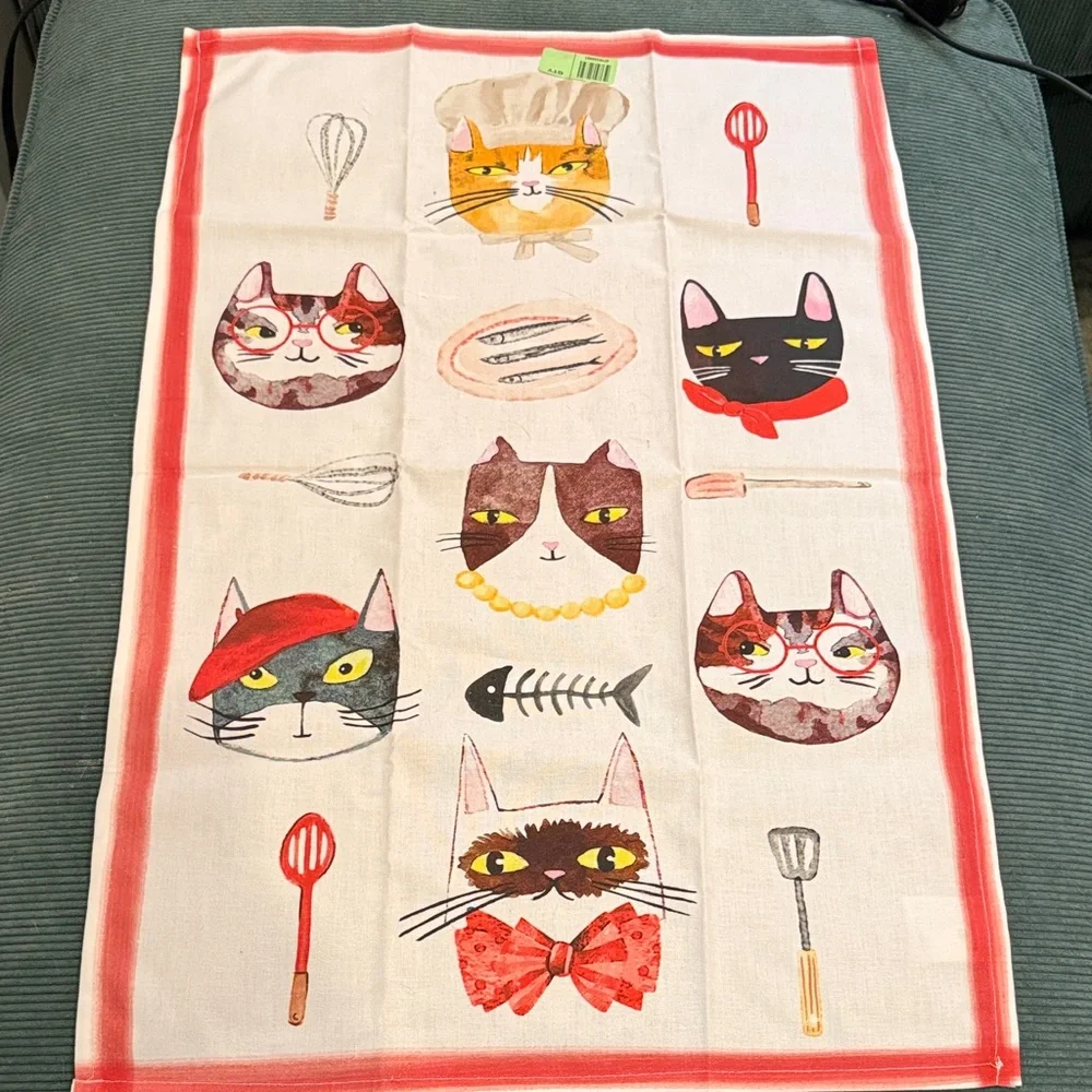 Sur la Table Cute Cat Print Kitchen Tea Towel Cotton White and Red NEW